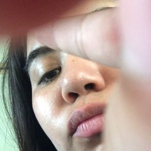 Meet your Posher, Ofelia